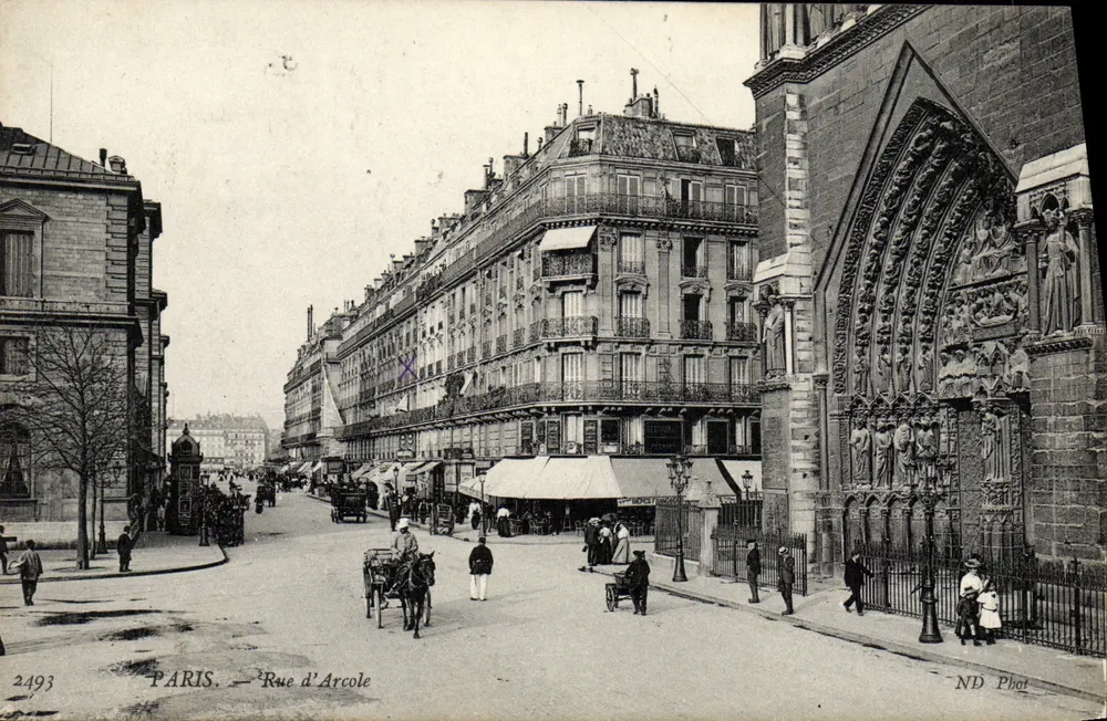Paris — Rue d'Arcole — ND Phot - Frente