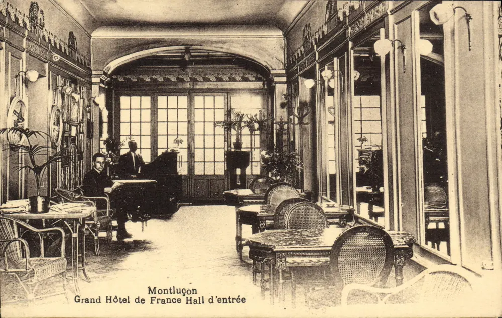 Montluçon — Grand Hotel de France, Eingangshalle — Verlag nicht sichtbar - Vorderseite