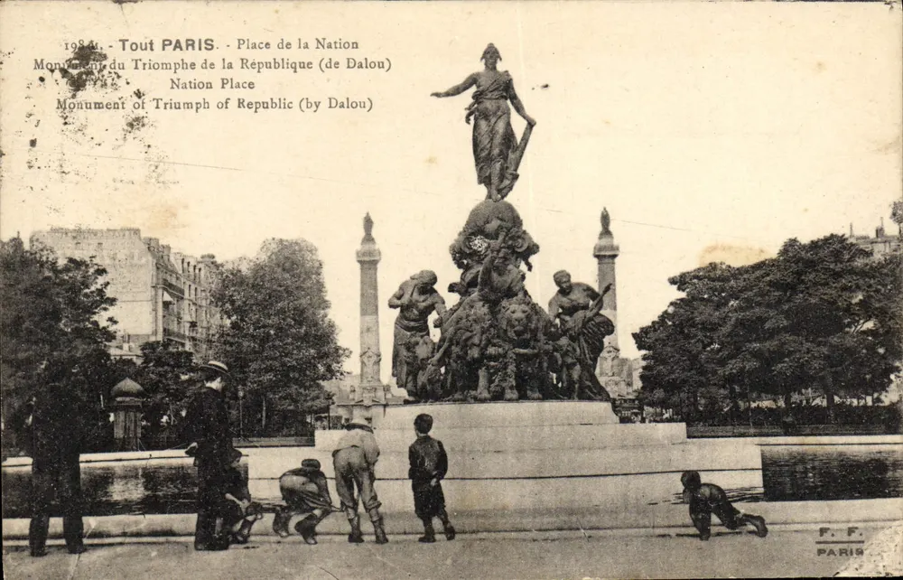 Platz de la Nation — Denkmal des Sieges der Republik (von Dalou) — F.F. Paris - Vorderseite