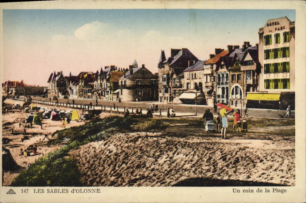 Les Sables d'Olonne — Ein Stück der Strandpromenade — C. des Arts Photomécaniques, Paris - Vorderseite