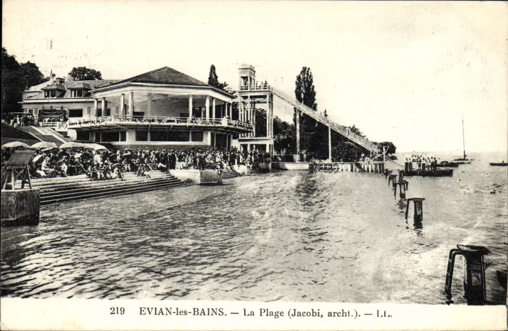 EVIAN-les-BAINS — A Praia (Jacobi, arquit.) — L.A. - Frente