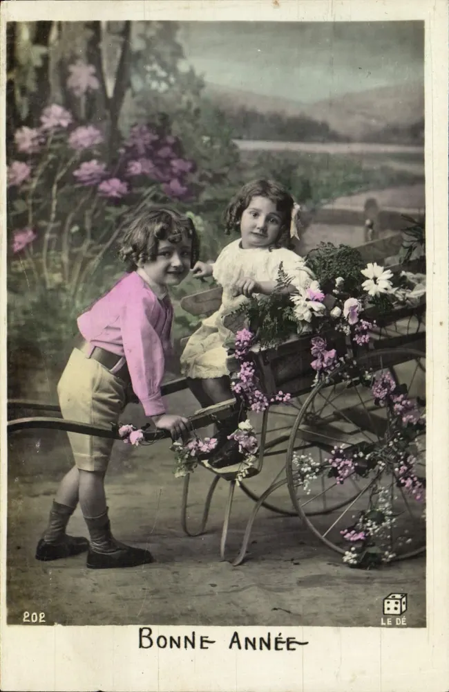 Dois crianças — cena de jardim com carrinho de flores — LE DÉ, n°202 - Frente