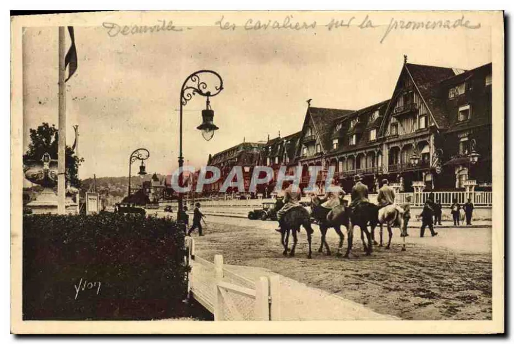 Deauville — Reiter auf der Promenade — Yvon - Vorderseite