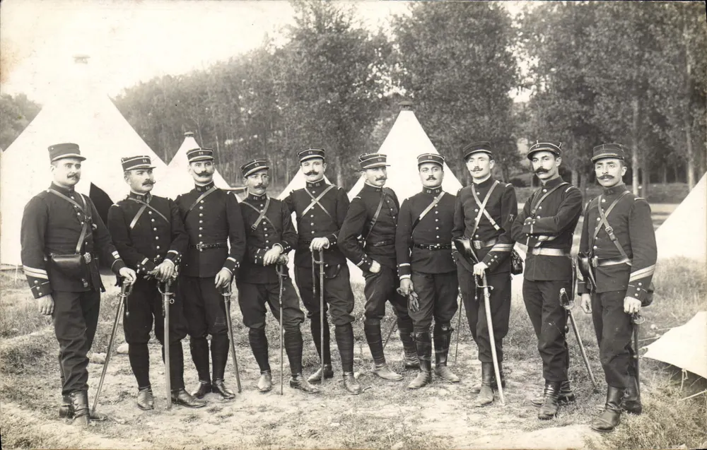 Soldaten in Felduniform — Militärlager — A. LATEGIER, Toulouse - Vorderseite