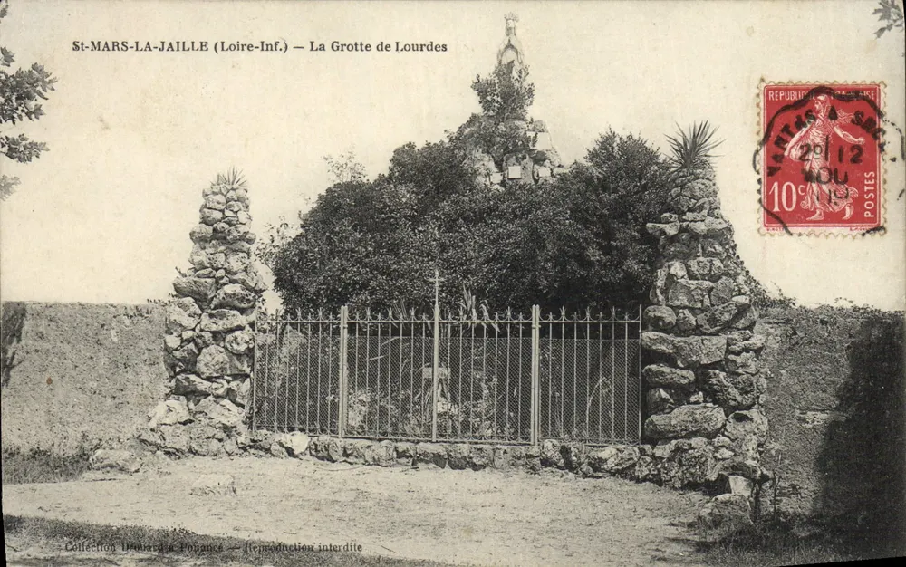 St-MARS-LA-JAILLE (Loire-Inf.) — La Gruta de Lourdes — Colección Bernard Pouance - Anverso