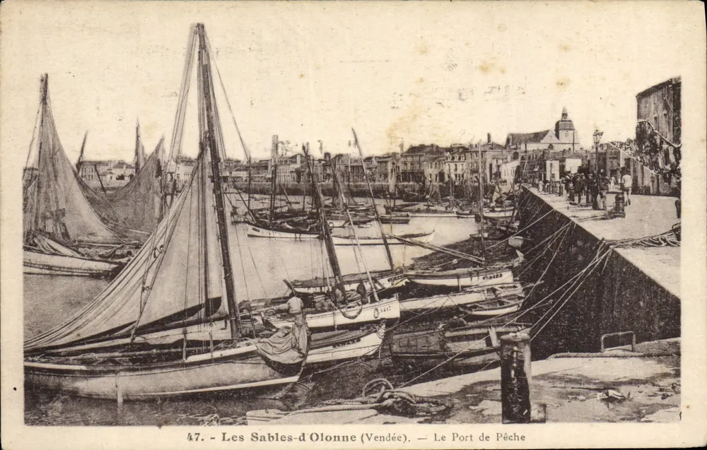 Les Sables-d'Olonne (Vendée) — Le Port de Pêche — Phototype Jenly-Roupin, n°47 - Recto