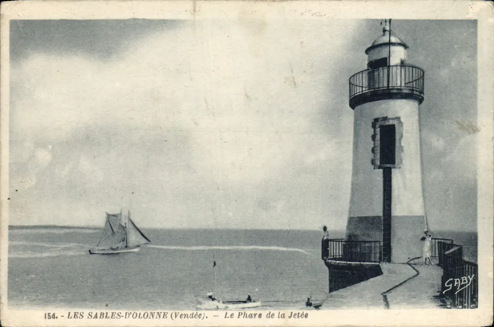 Les Sables-d'Olonne (Vendée) — O Farol da Doca — Saby - Frente