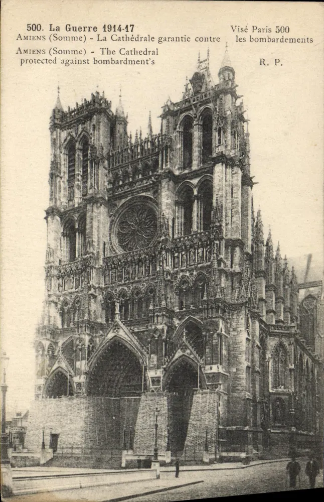 Amiens (Somme) — Kathedrale vor Bombenangriffen geschützt — R.P. n°500 - Vorderseite
