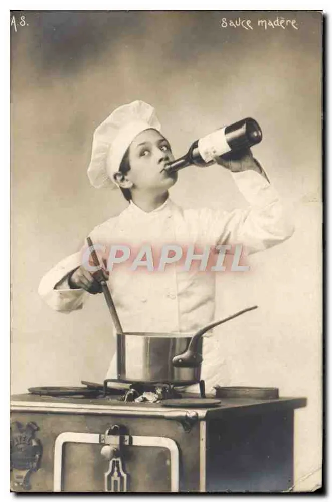 Cozinheiro vertendo vinho em uma sopa — A.S. — editor A.S. - Frente