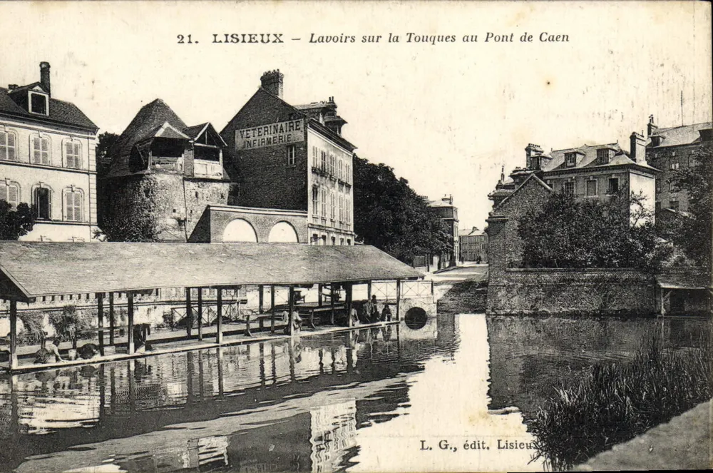 Lisieux — Waschhäuser an der Touques am Pont de Caen — L. G., Verlag Lisieux - Vorderseite