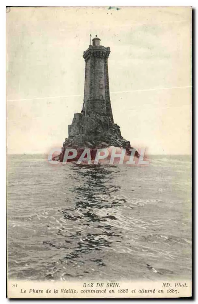 O Farol da Velha em Raz de Sein — iniciado em 1883 e acendido em 1887 — ND. Fot. - Frente