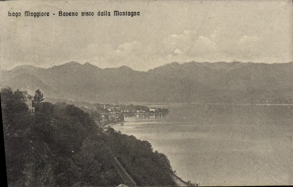 Lago Maggiore - Bavèno gesehen vom Berg — Palazzo G.° Hotel, Bavèno - Vorderseite