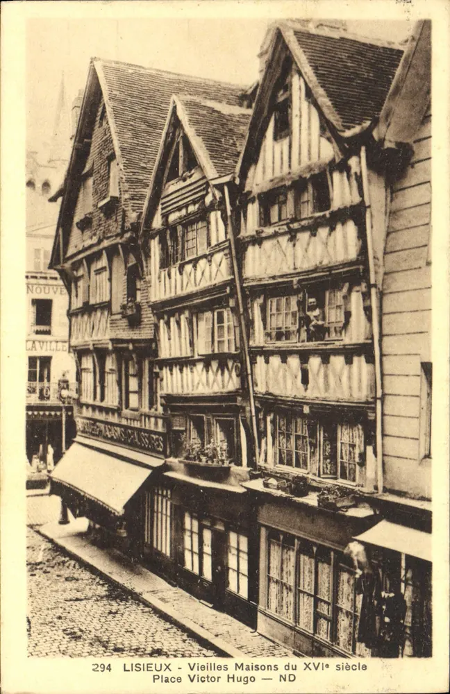 Lisieux - Alte Häuser des 16. Jahrhunderts — Place Victor Hugo — ND - Vorderseite