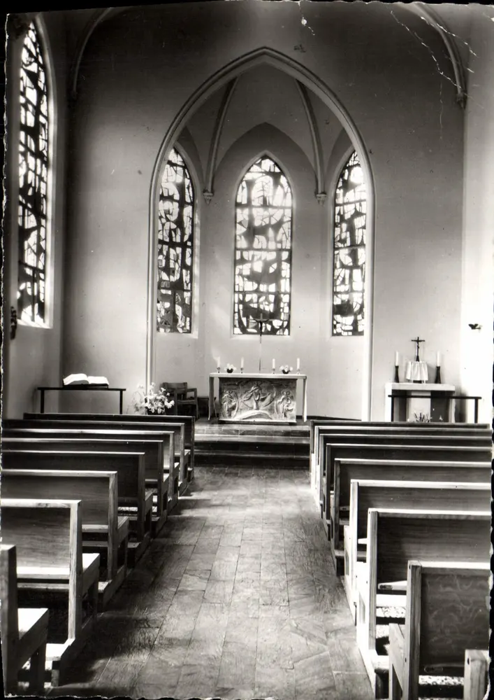 Notre-Dame du Haumont — église gothique avec vitraux — éditeur LAPIC (n° 125) - Frente