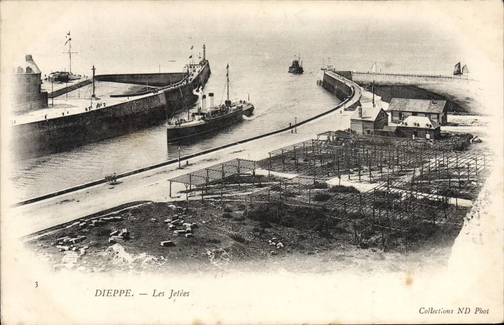 Dieppe — As Pontões — Coleção ND Fotográfica - Frente
