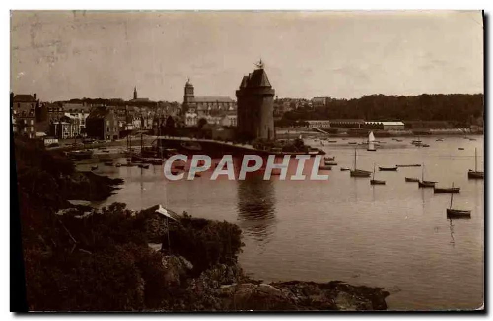 Saint-Servan — Le Port St-Père und die Tour Solidor — Real-Photo A.P. Strasbourg - Vorderseite