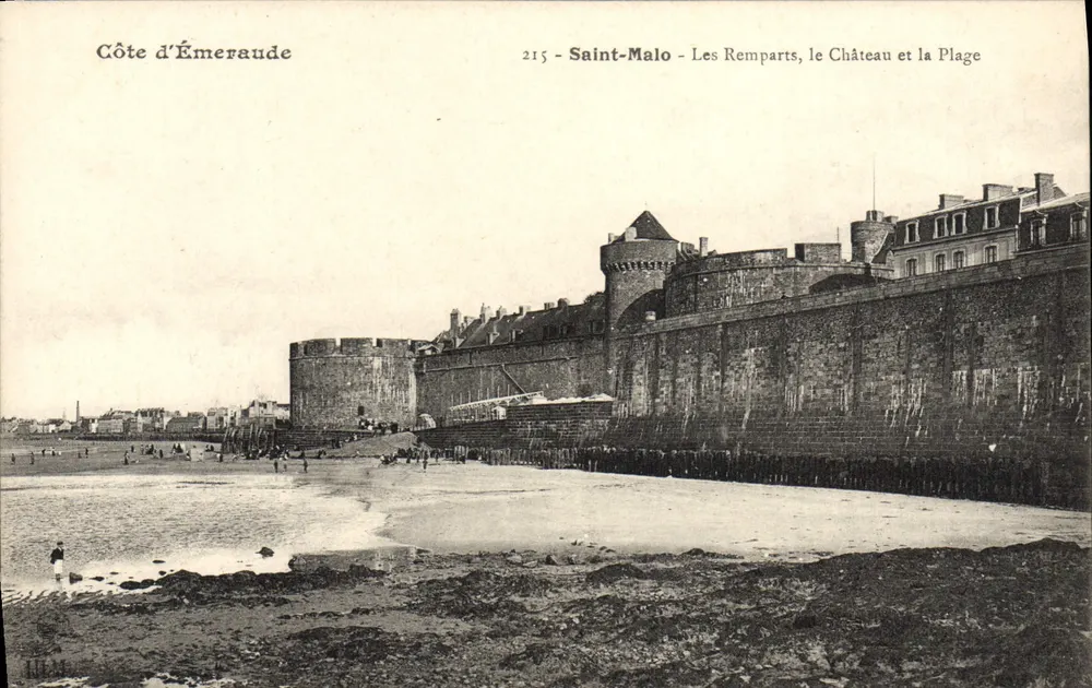 Saint-Malo - Die Mauern, das Schloss und der Strand — Côte d'Émeraude, n°215 - Vorderseite