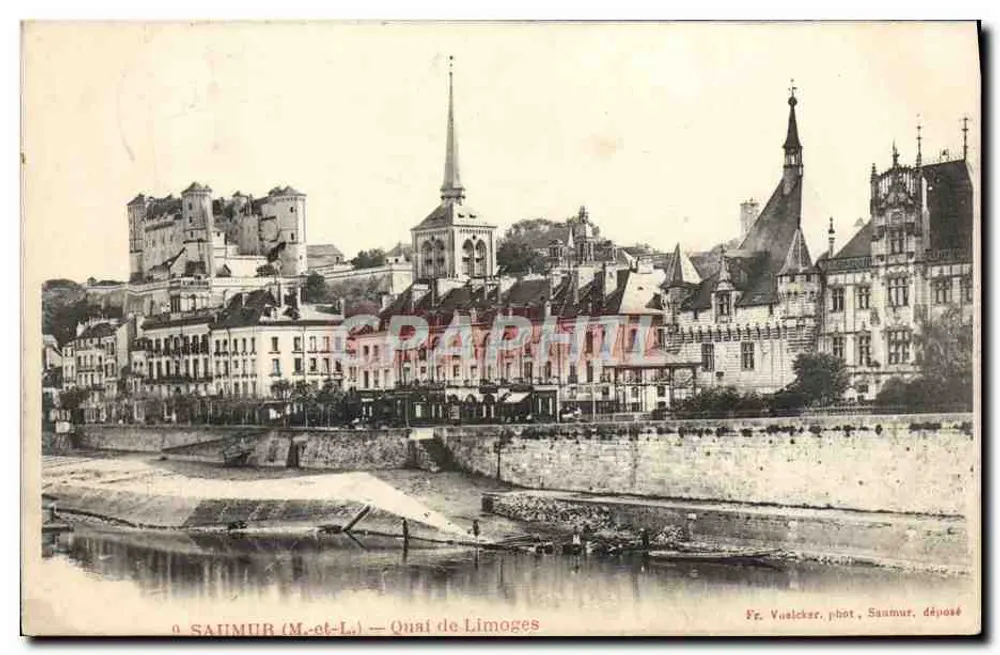 Saumur (M.-et-L.) — Quai de Limoges — Fr. Vuelcker, fot. Saumur, déposé - Frente