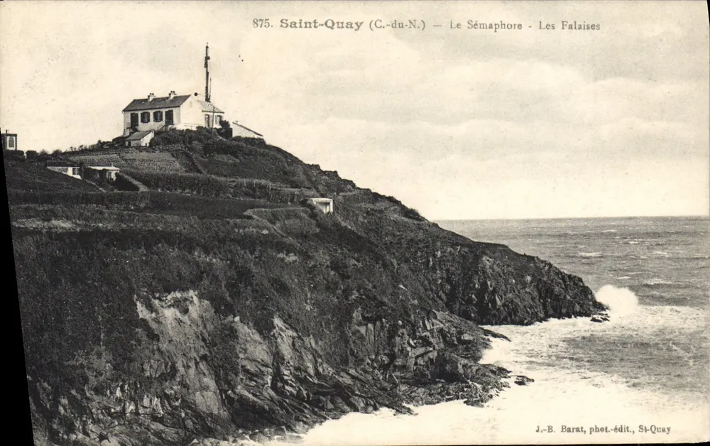 Saint-Quay (C.-du-N.) — Het Semafoor - De Kliffen — J.-B. Barat, fot.-edit., St-Quay - Voorkant