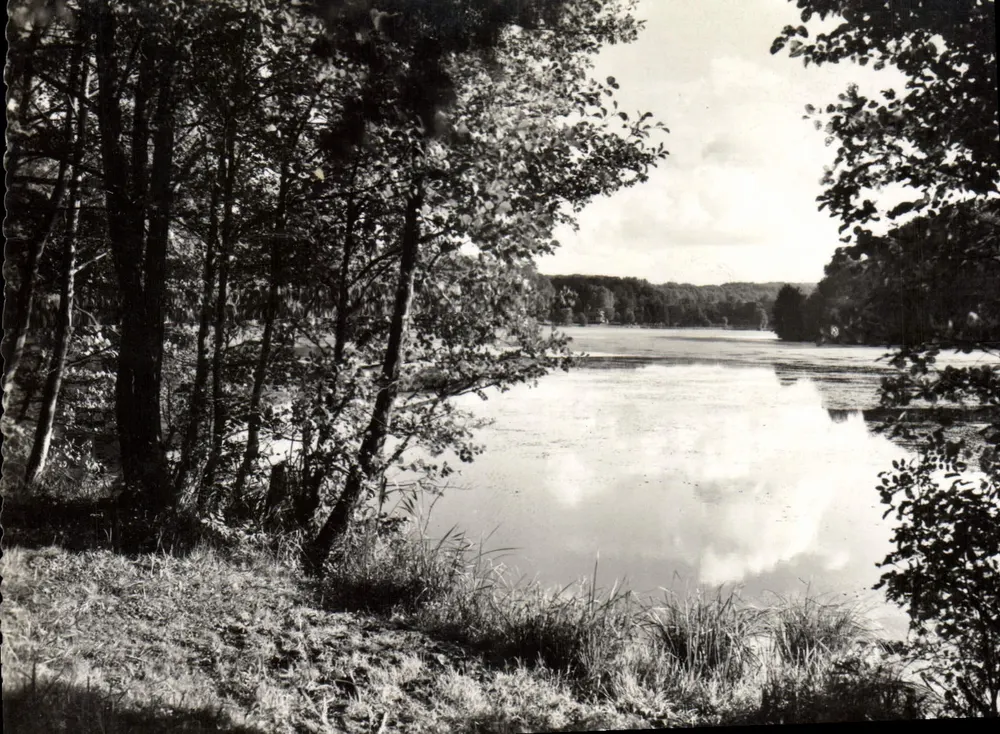 Environs de PIERREFONDS (Oise) — Lago de São Pedro — Les Éditions d'Art 'WYON' Paris - Frente