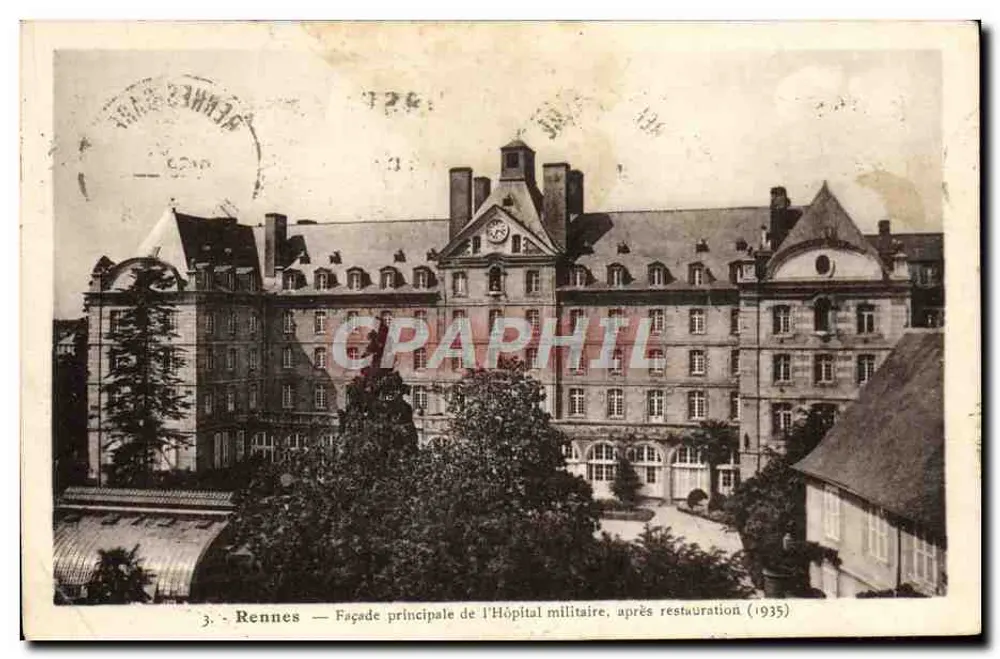 Rennes — Hauptfassade des Militärkrankenhauses, nach der Restauration (1935) - Vorderseite