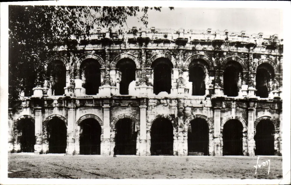 As Arênes de Nîmes — vista histórica — Éditions d'Art D'ON, Paris - Frente