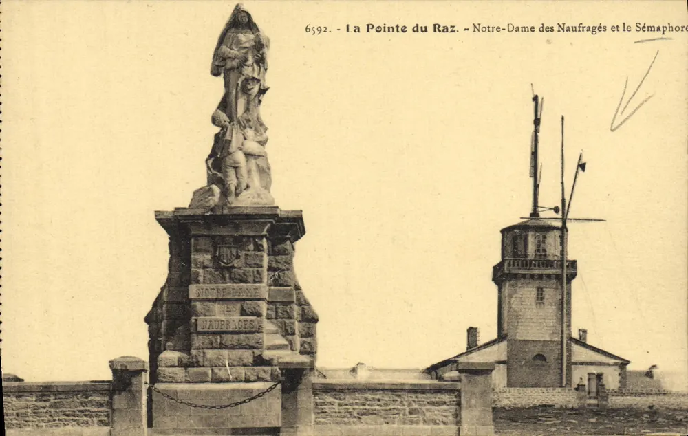 La Pointe du Raz - Notre-Dame des Naufragés und der Sémaphore - Vorderseite