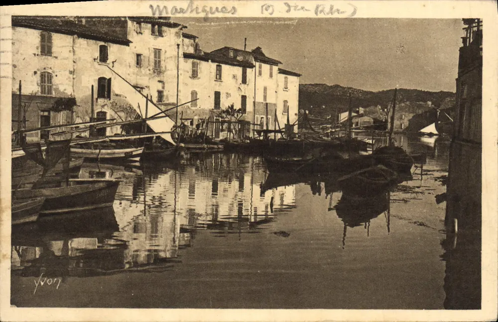 Martigues — Hafen mit Reflexionen — Yvon (Verlag) - Vorderseite