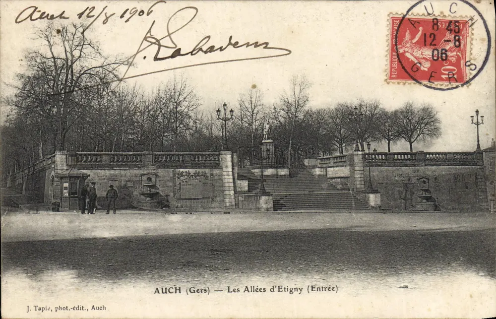 Auch (Gers) — As Allées d'Etigny (Entrada) — J. Tapie, fot.-edit., Auch - Frente