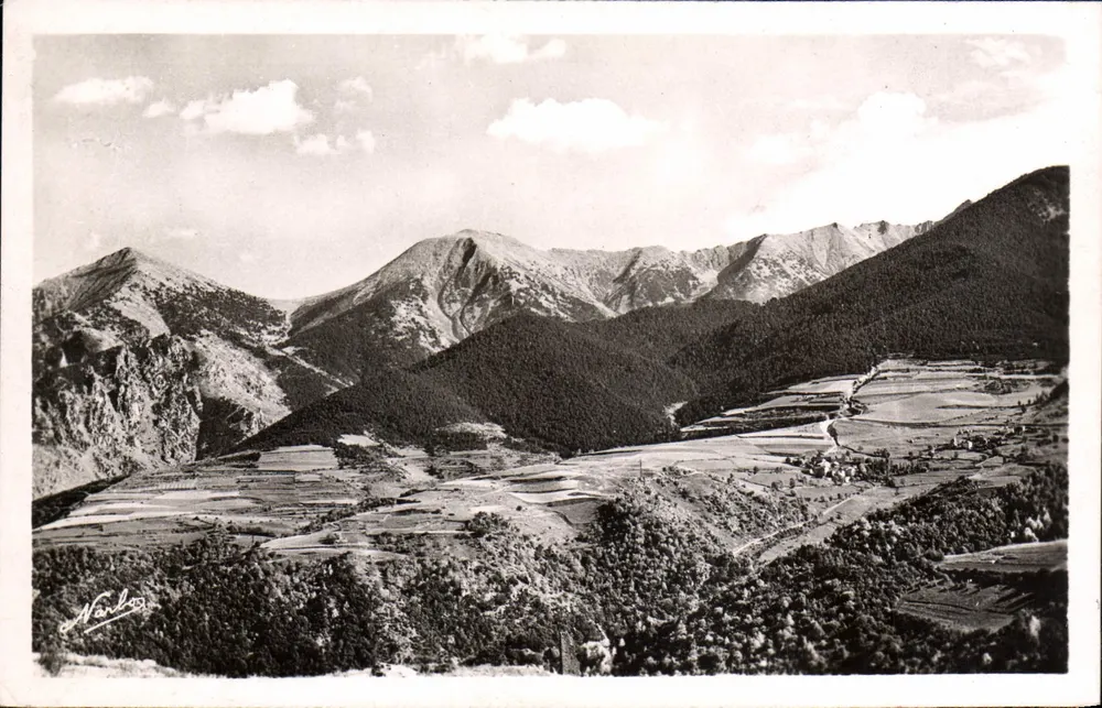 Mont-Louis (Pyrénées-Orientales) — Die Kette von Cambre d'Ase — Éditions NARBO - Vorderseite