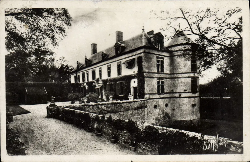 Égreville — Castelo de Massenet — Photo-Filt. E. Mignion - Frente