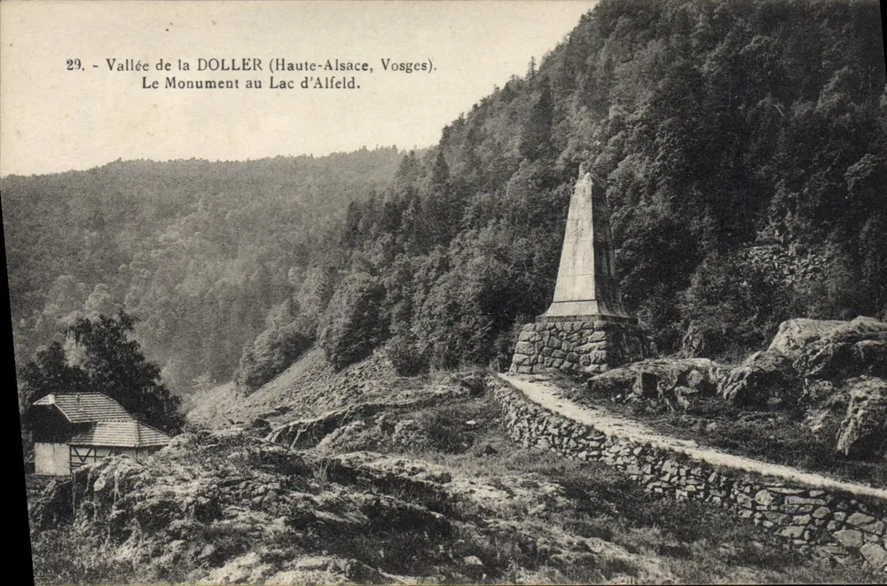 Vale da DOLLER (Alta Alsácia, Vosges) — Monumento ao Lago de Alfeld — Éditeur E. Ketter, édition - Frente