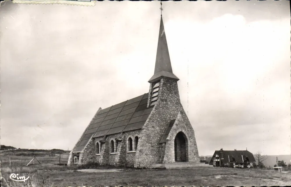 Étretat (Seine-Maritime) — Capela N.-D. de Bonsecours — Fotógrafo Rimp - Frente