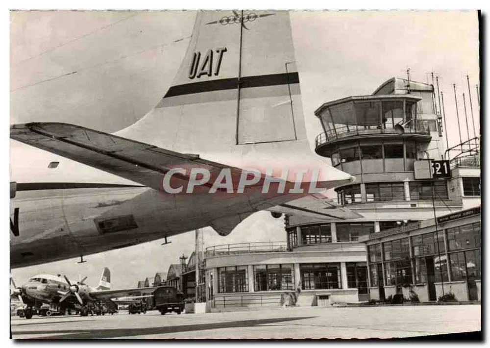 Flughafen Paris-Le Bourget — Super D.C.6 der U.A.T. — Éditions P.L., Paris - Vorderseite