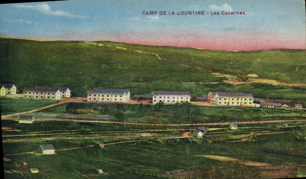 Camp de La Courtine - Die Kasernen - Vorderseite
