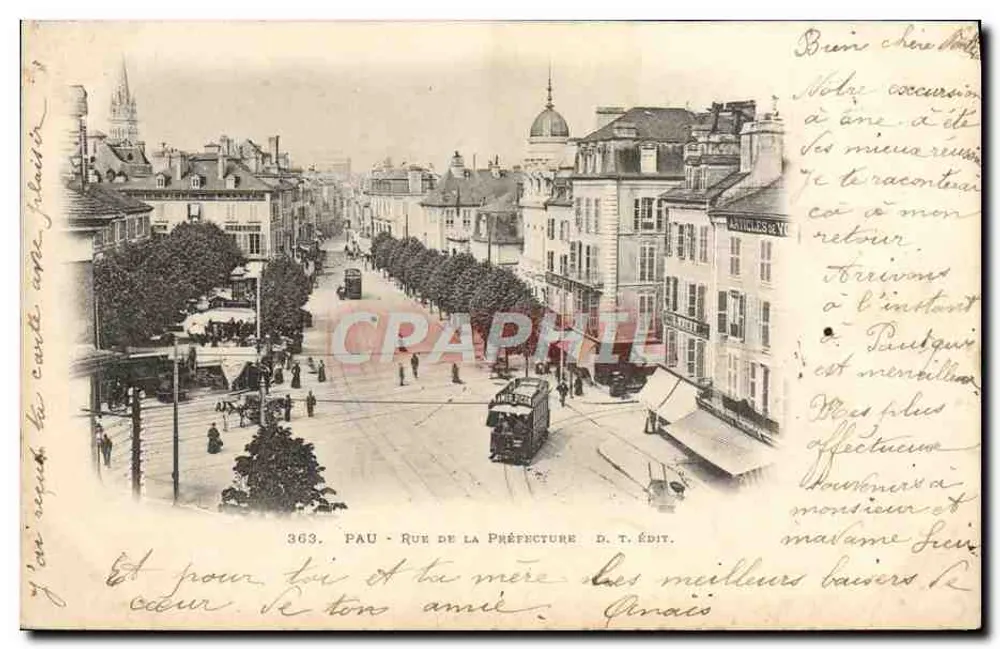 PAU - Rue de la Préfecture — vista urbana com trêmio — D. T. Édit. - Frente