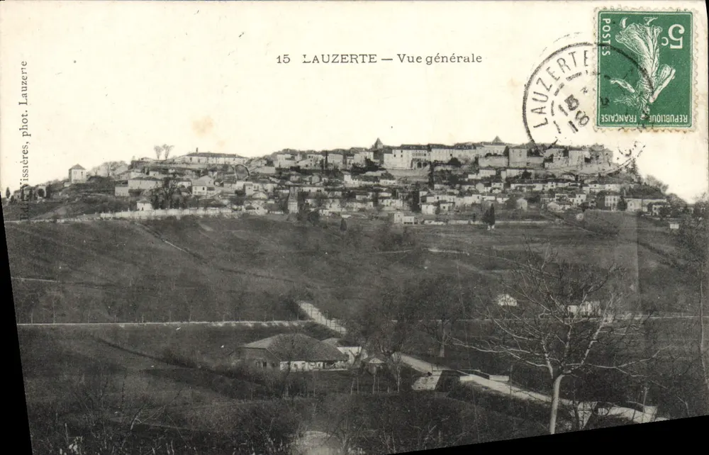 LAUZERTE — Vista geral — fot. Vissières - Frente