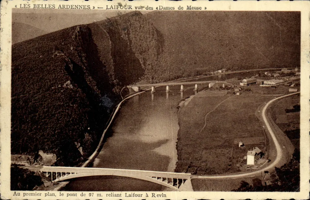 Ansicht von Laifour der Damen der Meuse — 97 m Brücke, die Laifour mit Revin verbindet — Foto L. Désclasse - Vorderseite