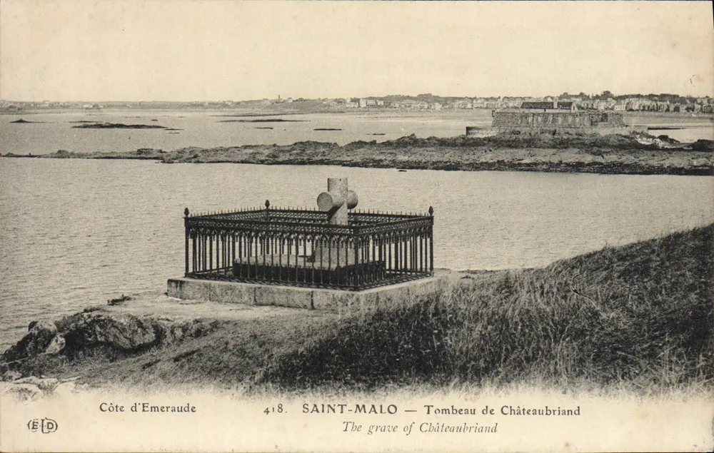 Saint-Malo — Grabmal von Châteaubriand — Côte d'Émeraude - Vorderseite