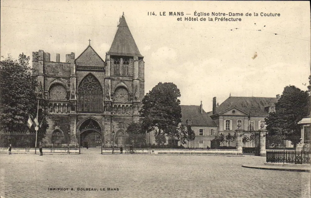 Le Mans — Kirche Notre-Dame de la Couture und Hotel der Präfektur — IMP-PHOT A. DOLBEAU, LE MANS - Vorderseite