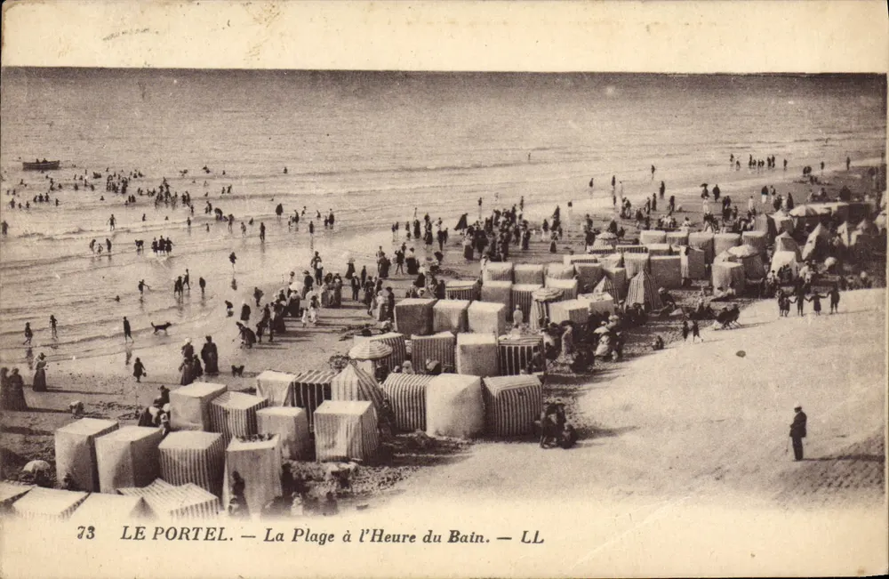 Le Portel — Die Strandpromenade zur Badezeit — LL - Vorderseite