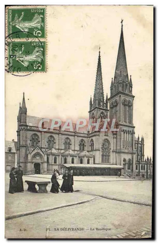 La Délivrande — A Basílica — A.D. - Frente