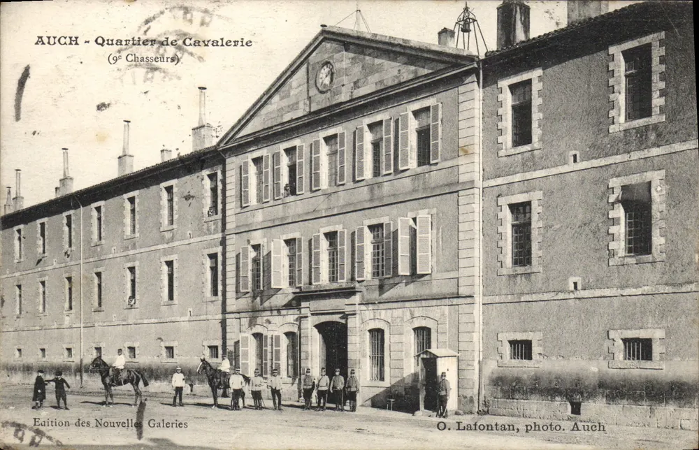 Auch - Kavallerieviertel (9. Jäger) — O. Lafontan, photo. Auch - Vorderseite