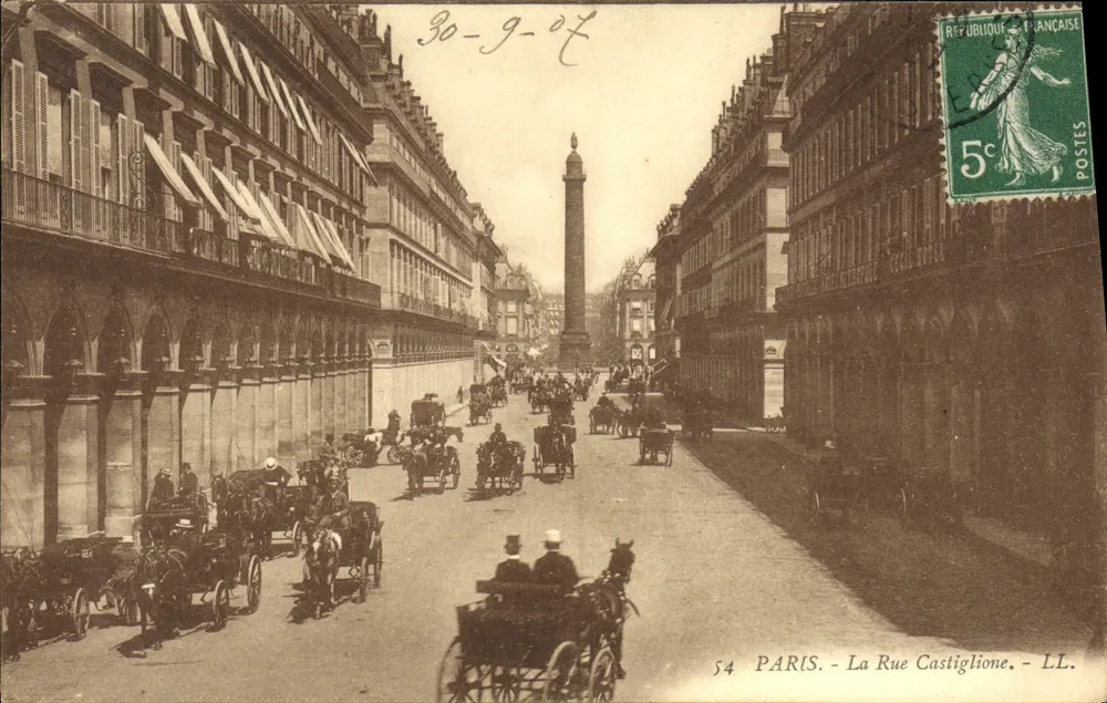 Paris - A Rue Castiglione — vista do Obélisco da rue de Castiglione — editor LL. n° 54 - Frente