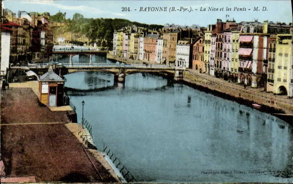 Bayonne (B.-Pyr.) — A Nive e os Pontes — Fototipo Marcel Delboy, Bordeaux - Frente