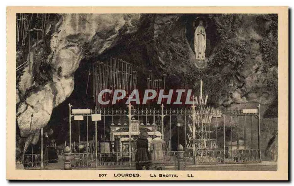Lourdes. A Gruta — 207 - Frente