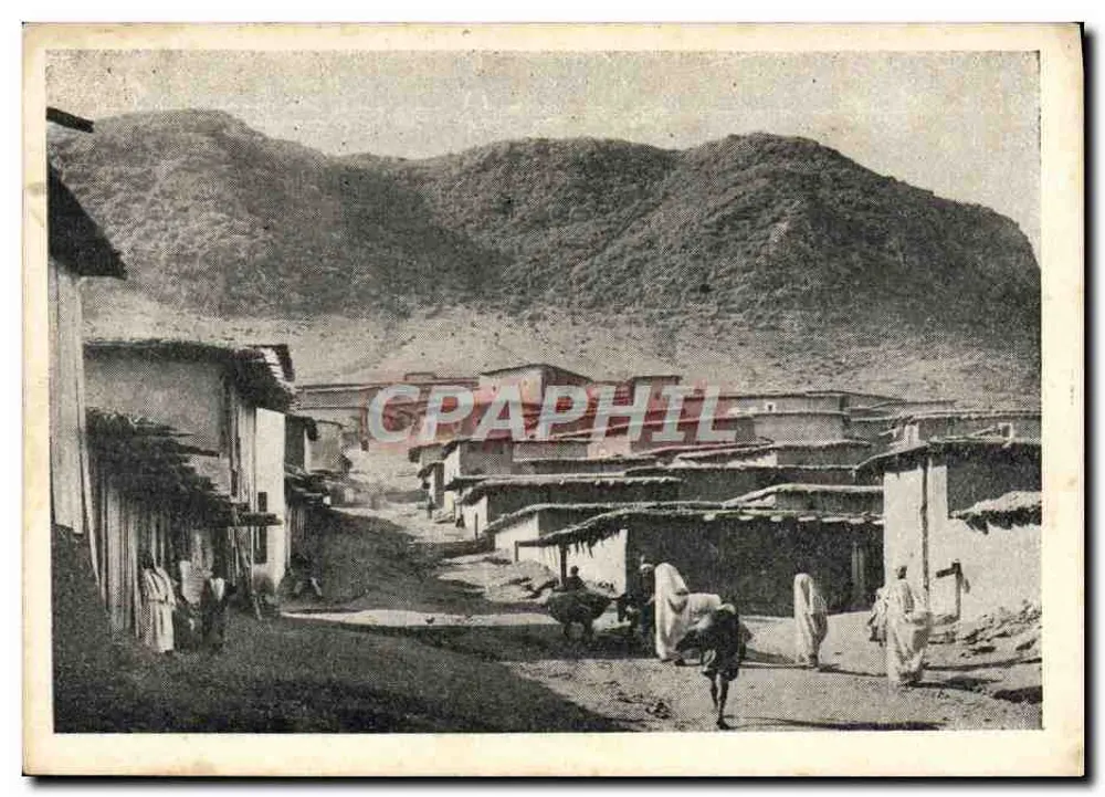 Azrou — Aldeia montanhosa — France-Edition N°1 - Frente
