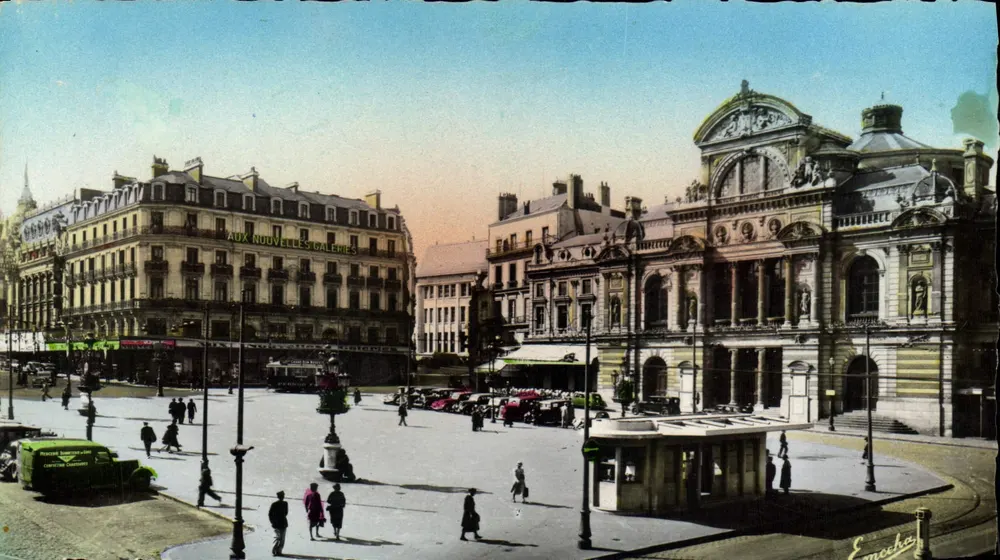 Place du Théâtre — Angers — Verlag Emechea - Vorderseite