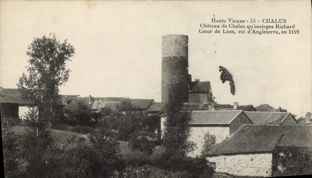 Chalas - Schloss Chalus — 1199 von Richard Löwenherz belagert — Haute-Vienne - Vorderseite