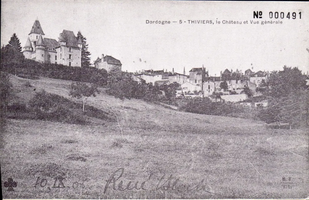Thiviers, der Schloss und allgemeine Ansicht — Dordogne — Verlag M.T. n° 000491 - Vorderseite